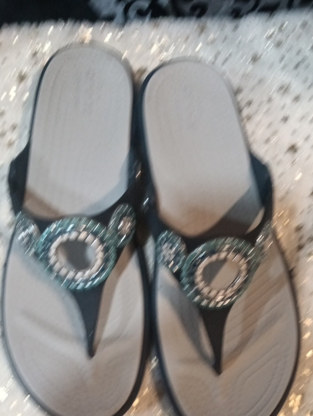 CROCS Women's Teal Glitter Circle Toe-Post Sandals